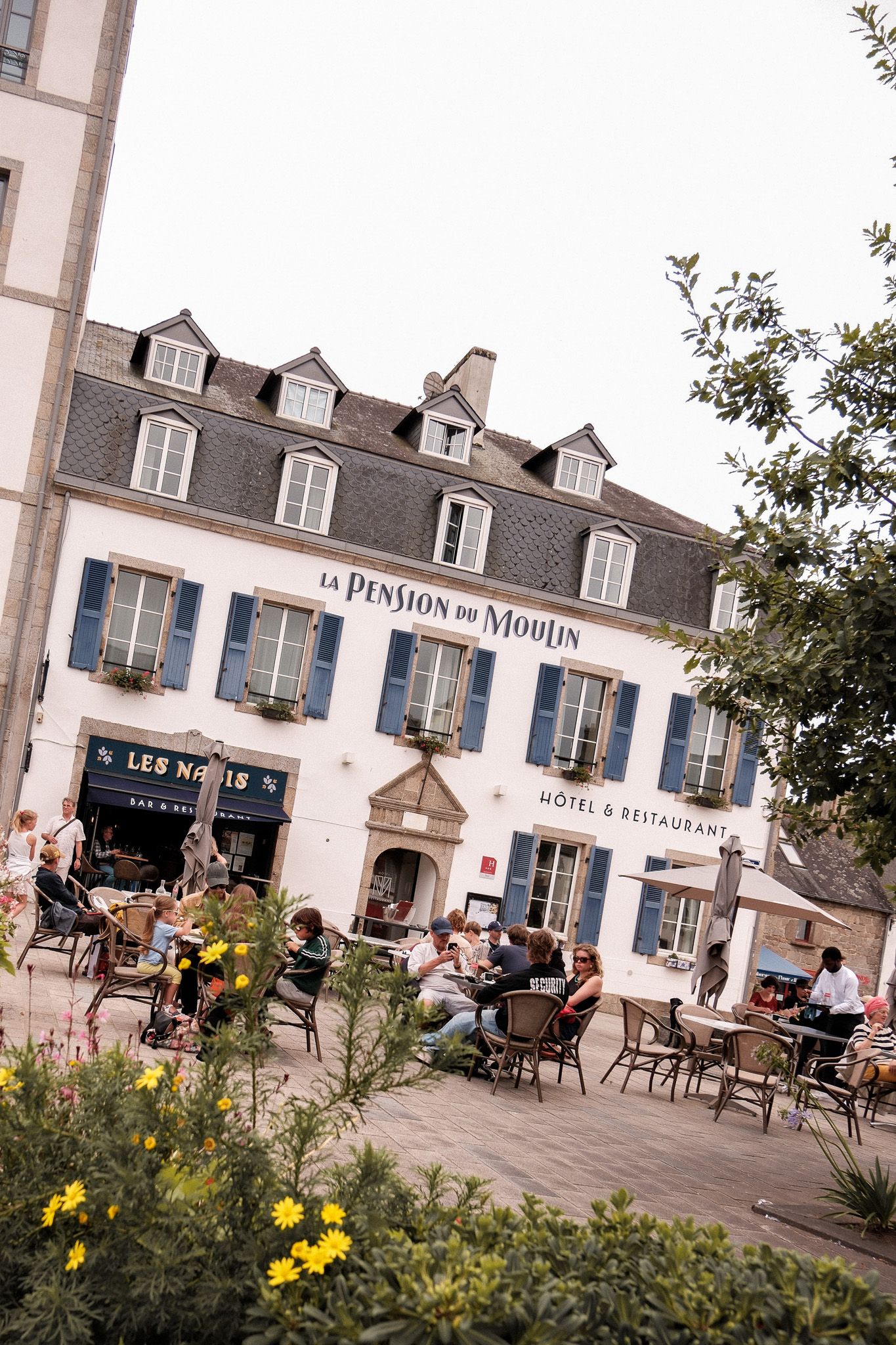 place exterieur hotel